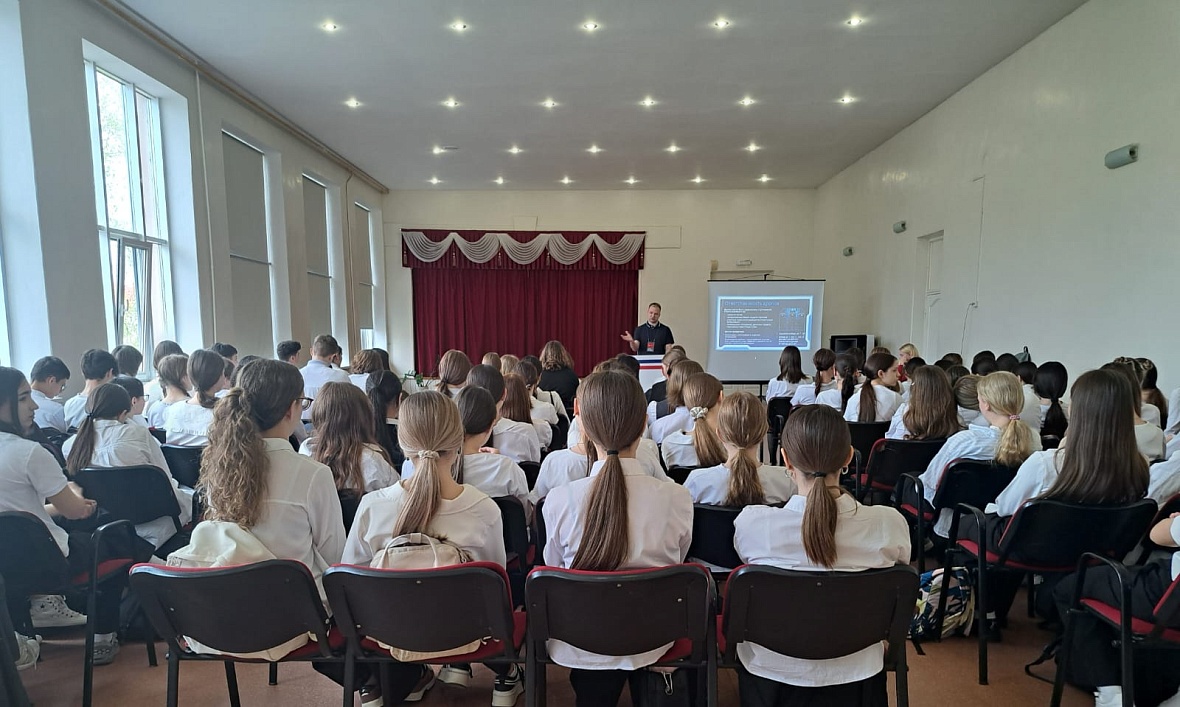Октябрьский стал 11-м городом проекта «Диалоги о финансах» 