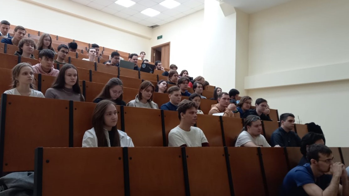 Студенты УУНиТ прокачали навыки по управлению личными финансами