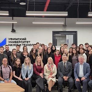 Финансовая грамотность на страже сильного государства: Евгений Декатов прошел Всероссийский экономический диктант