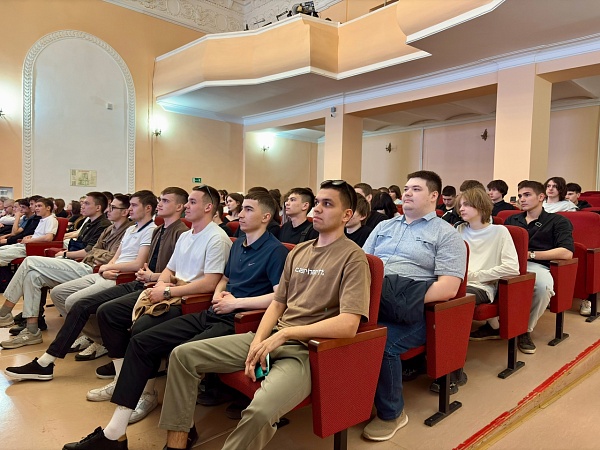 Октябрьский стал 11-м городом проекта «Диалоги о финансах» 