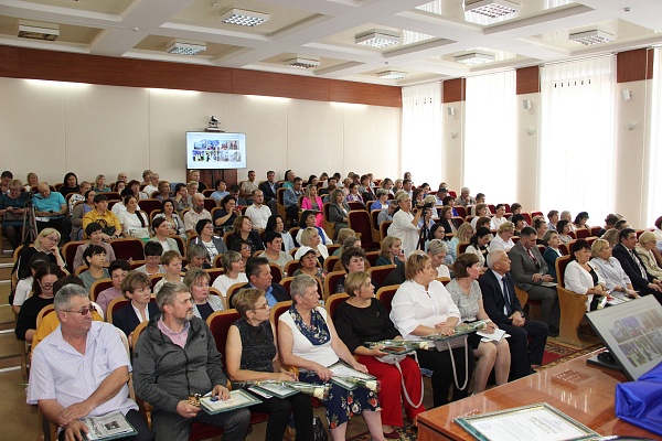 Профсоюзному активу 32 муниципалитетов республики представили проекты по финансовой грамотности