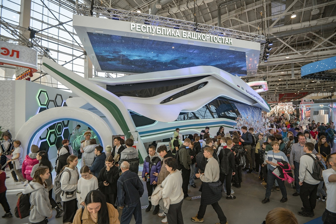 Более 17 тысяч человек посетили тематические дни Министерства финансов Башкортостана на выставке «Россия»